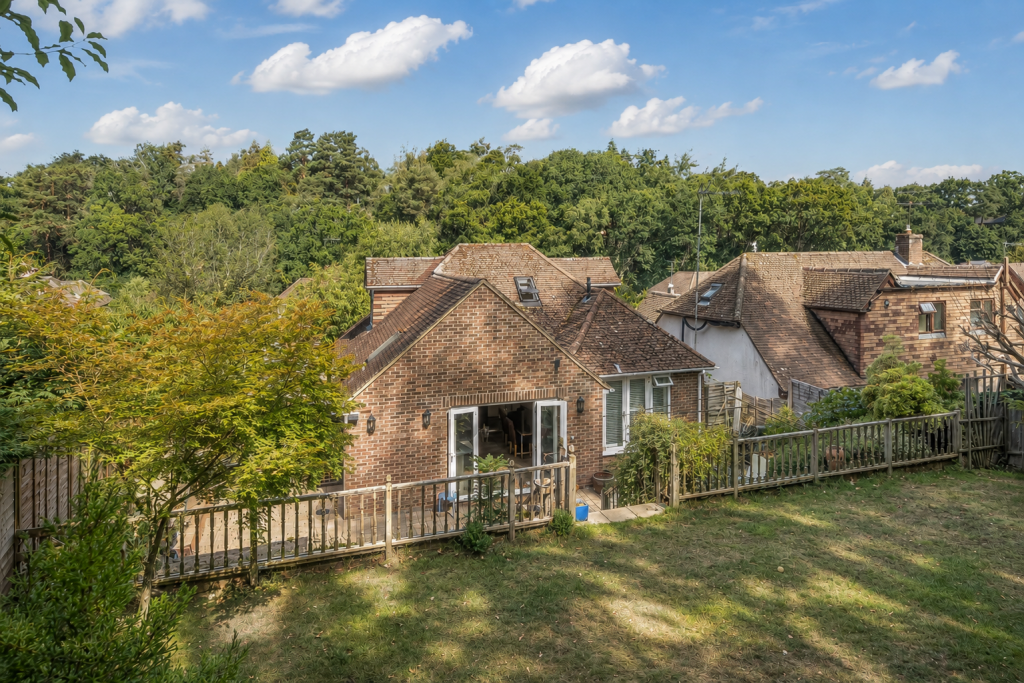 House in Waverley, Boundstone, Farnham - View 5