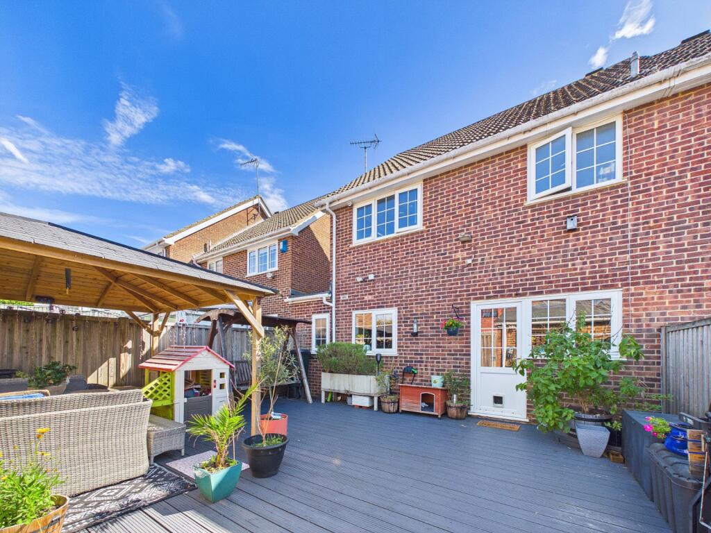 House in Canterbury - View 2