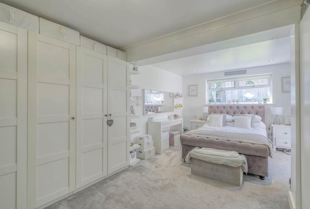 Additional image 9 of Westfields, Catshill, B61