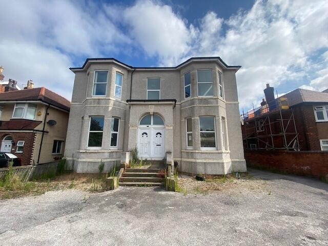 Main image of property: 25 Scarisbrick New Road, Southport, Merseyside PR8 6PU