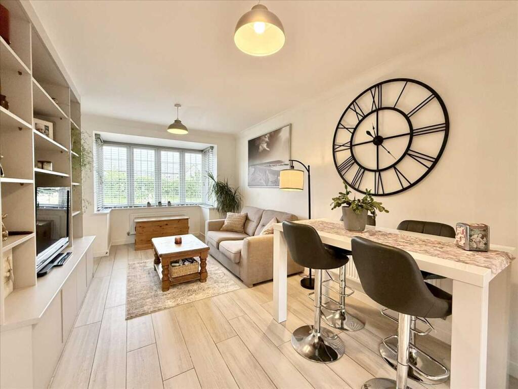 Astill Close, Keyworth, Nottingham - View 4