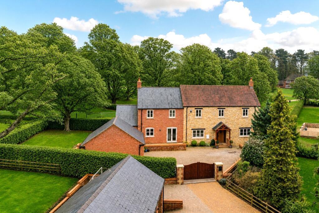 Main image of property: Earls Farm Way, Towcester, Northamptonshire, NN12