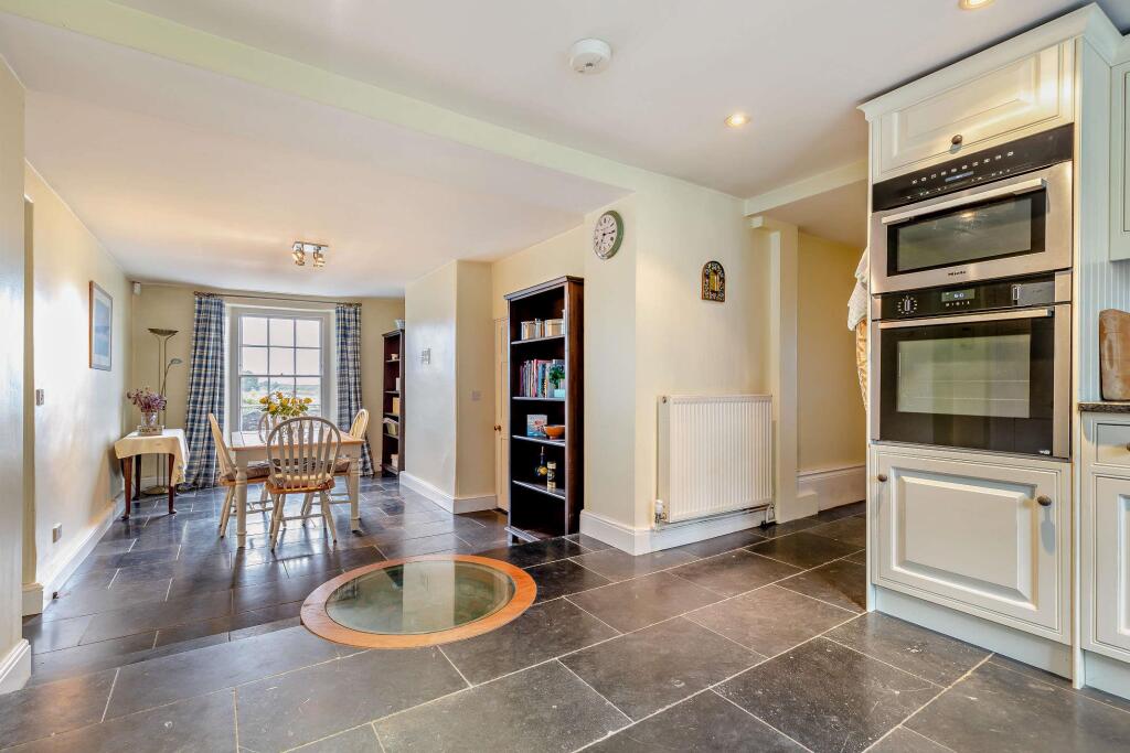 House in Teignbridge, Eastdon, Dawlish - More