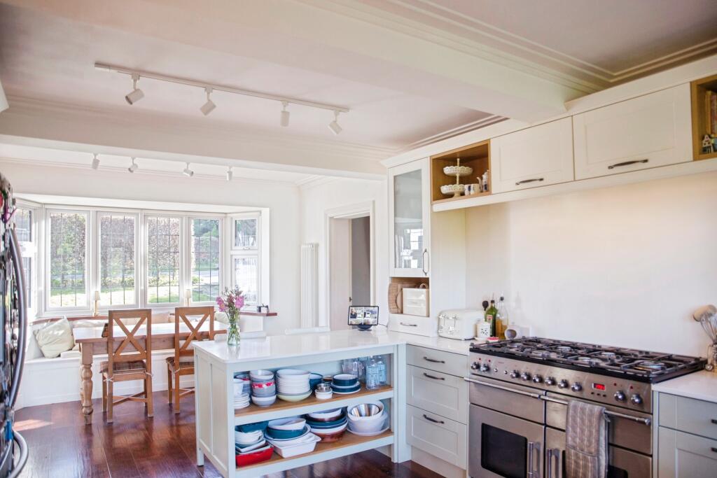 The Chase, Church Hill, Merstham - More