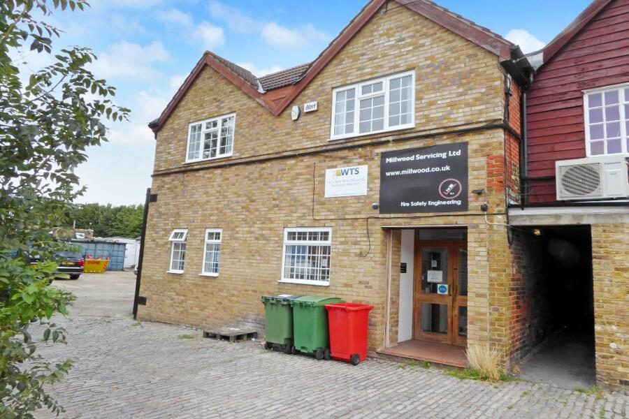 Main image of property: 14 Danbury Mews, Wallington, Surrey