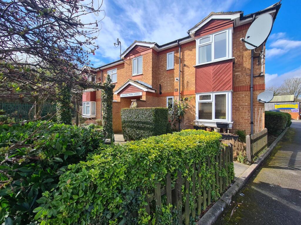 Main image of property: Horsenden Lane South, Perivale, Greenford, UB6