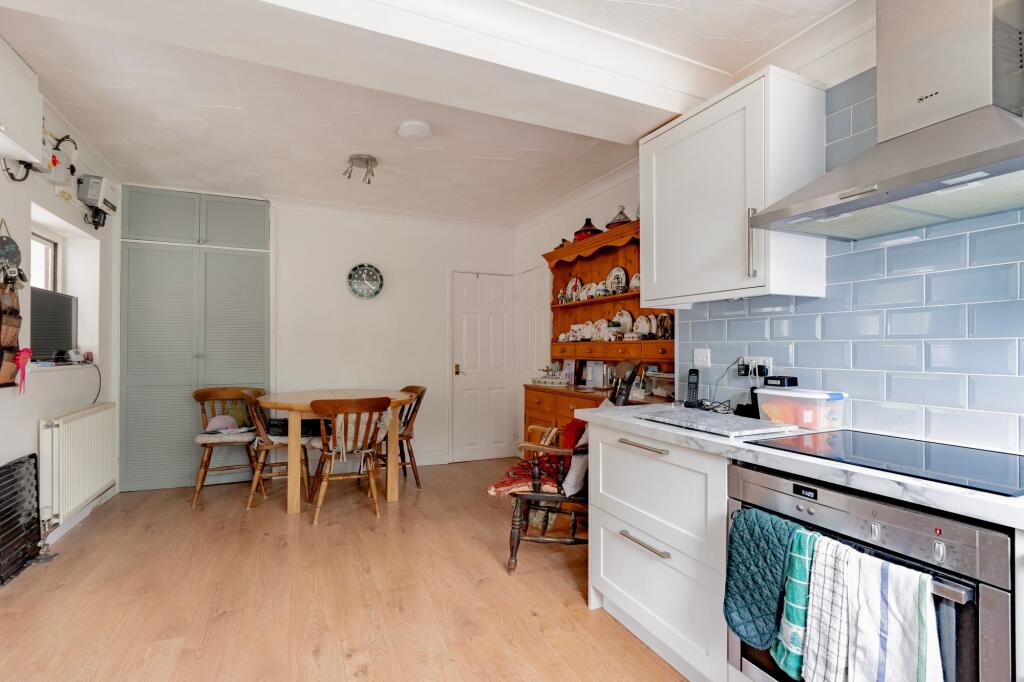 House in South Norfolk, Costessey - More