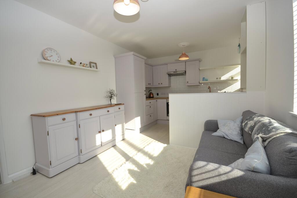 Apartment in Bristol - View 4