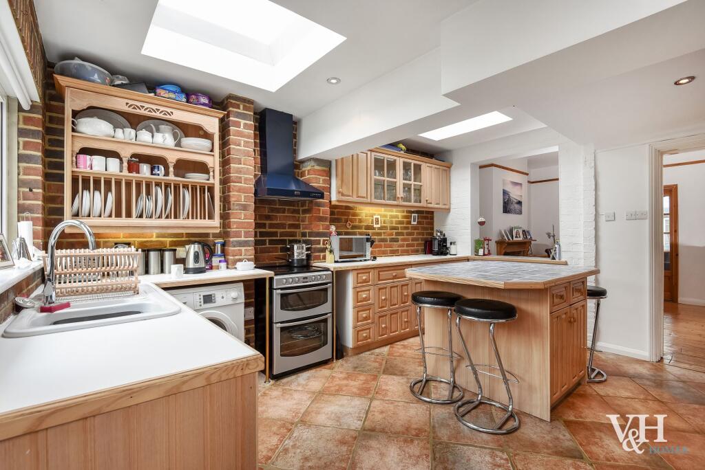 House in Kingston upon Thames - View 2