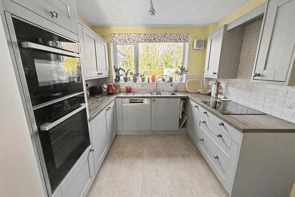 House in Merley, Oakley, Poole - View 5