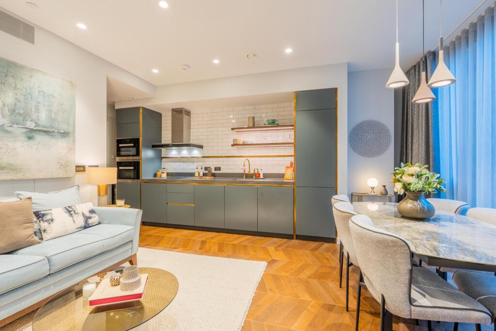 Apartment in London - More