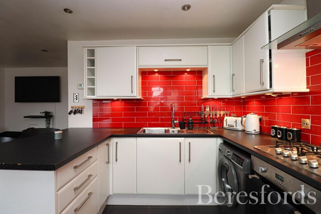 Apartment in Chelmsford, Widford - View 5