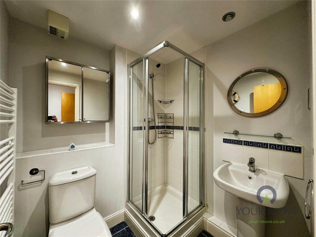 Apartment in Eastbourne, East Sussex - View 5