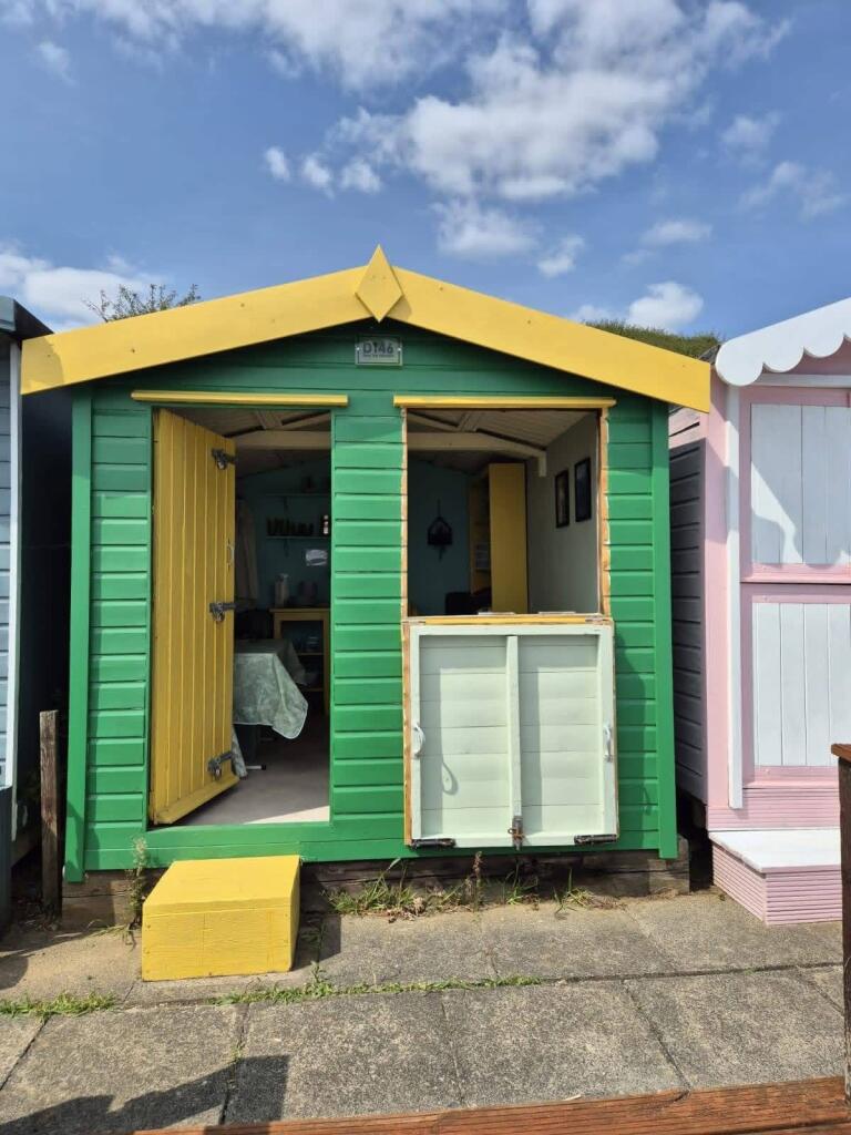 Studio parking on D146 Southcliff, Walton on the Naze, £15,000