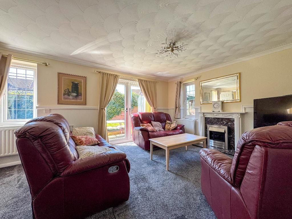 Fulmar Close, Bowerhill, Melksham, Wiltshire, SN12 6XU photo 3