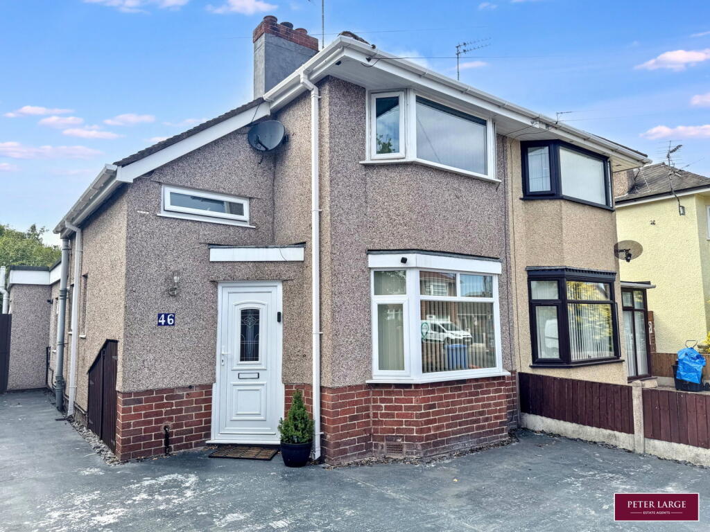 3-bed semi-detached on Weaver Avenue, Rhyl, Denbighshire LL18 4HN, £230,000