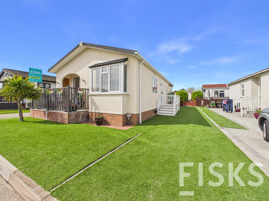 Main image of property: Kings Park, Canvey Island, SS8