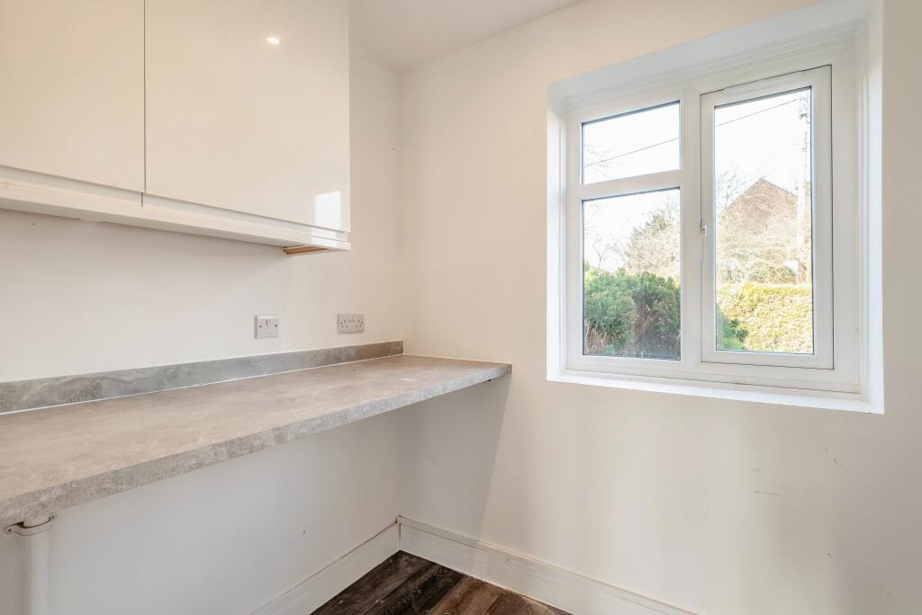 Eastfield, West Lavington, Devizes, SN10 photo 5