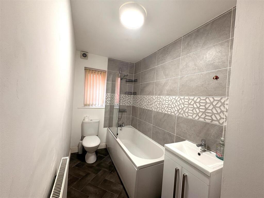 Apartment in Wigan - View 4