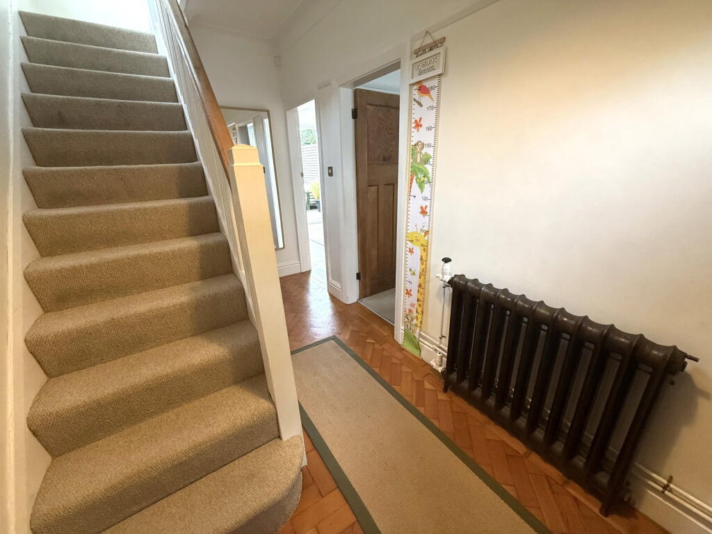 House in Wirral, Liverpool City Region - View 3