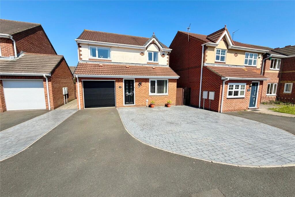 3-bed detached on Benton Road, West Allotment, NE27, £299,950
