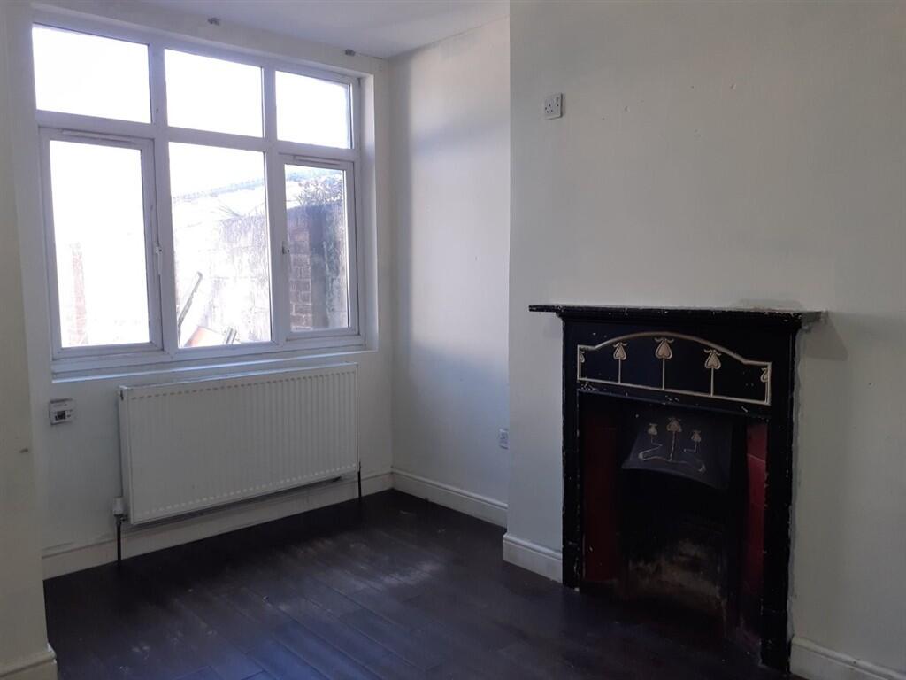 Apartment in Portsmouth - View 3