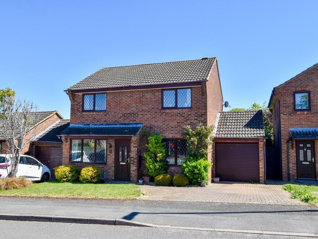 Main image of property: Magpie Road, Towcester, NN12