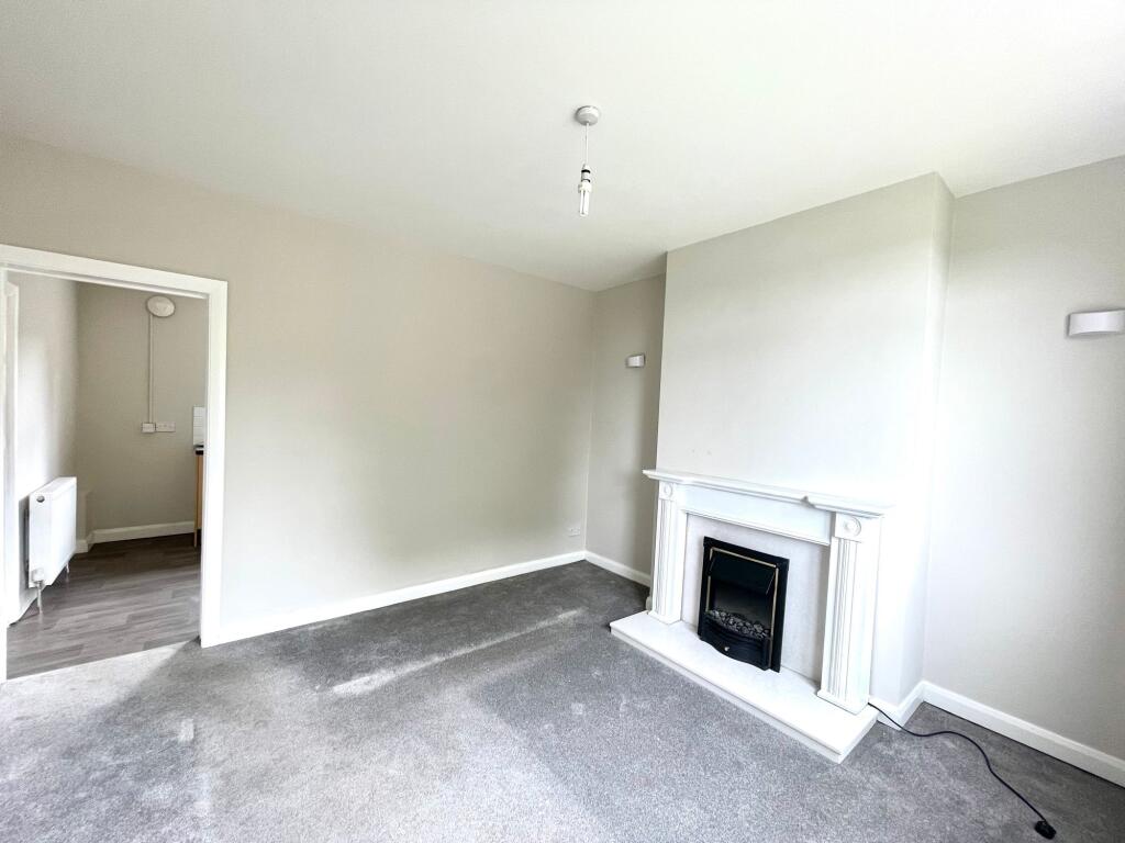 Newsome Road, Huddersfield, HD4 - View 5