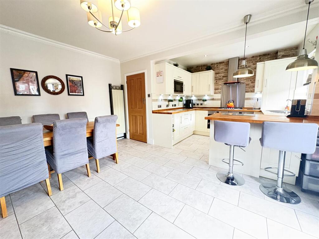 House in Portsmouth - View 2
