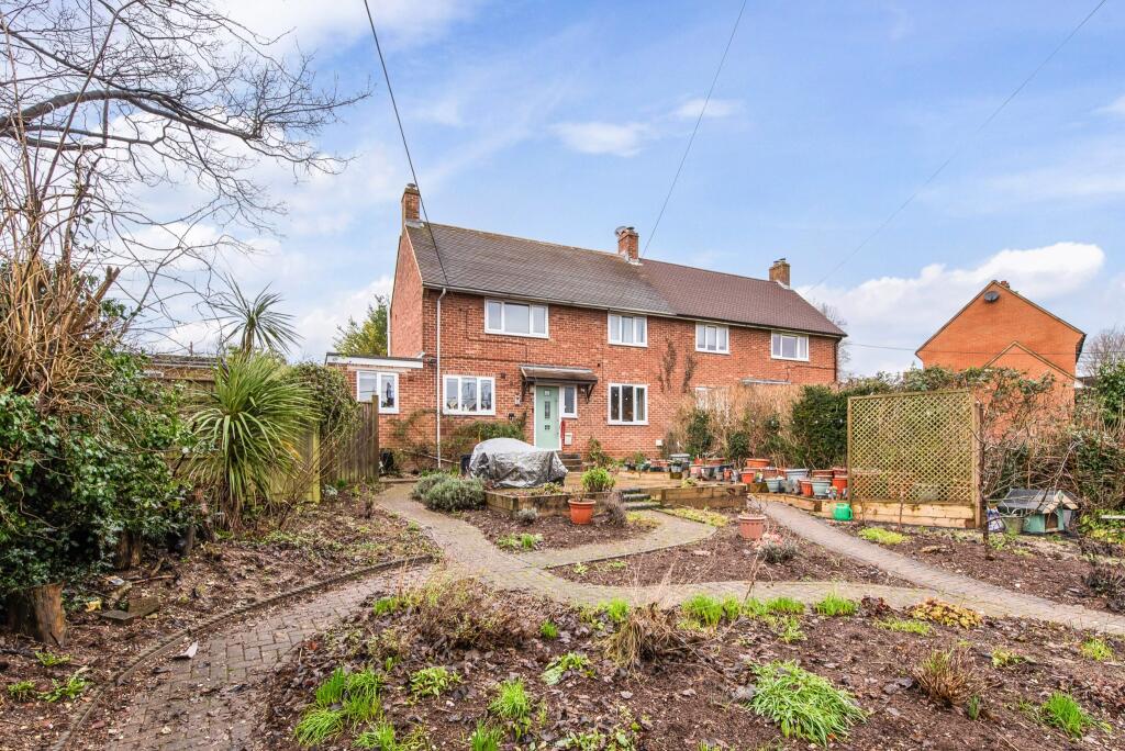 Main image of property: DROXFORD