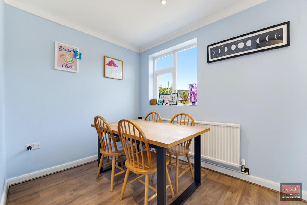 House in Spelthorne, Surrey - View 5