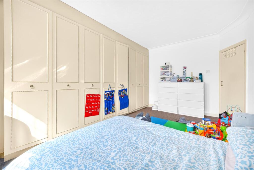 House in Ilford - View 5