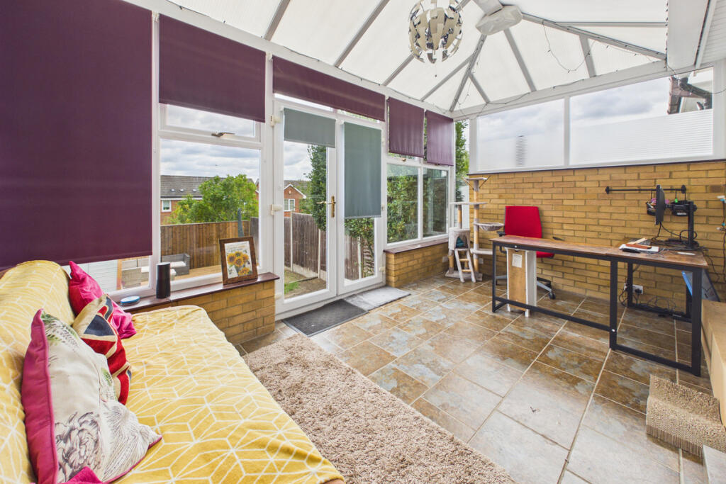 House in Hemel Hempstead - More