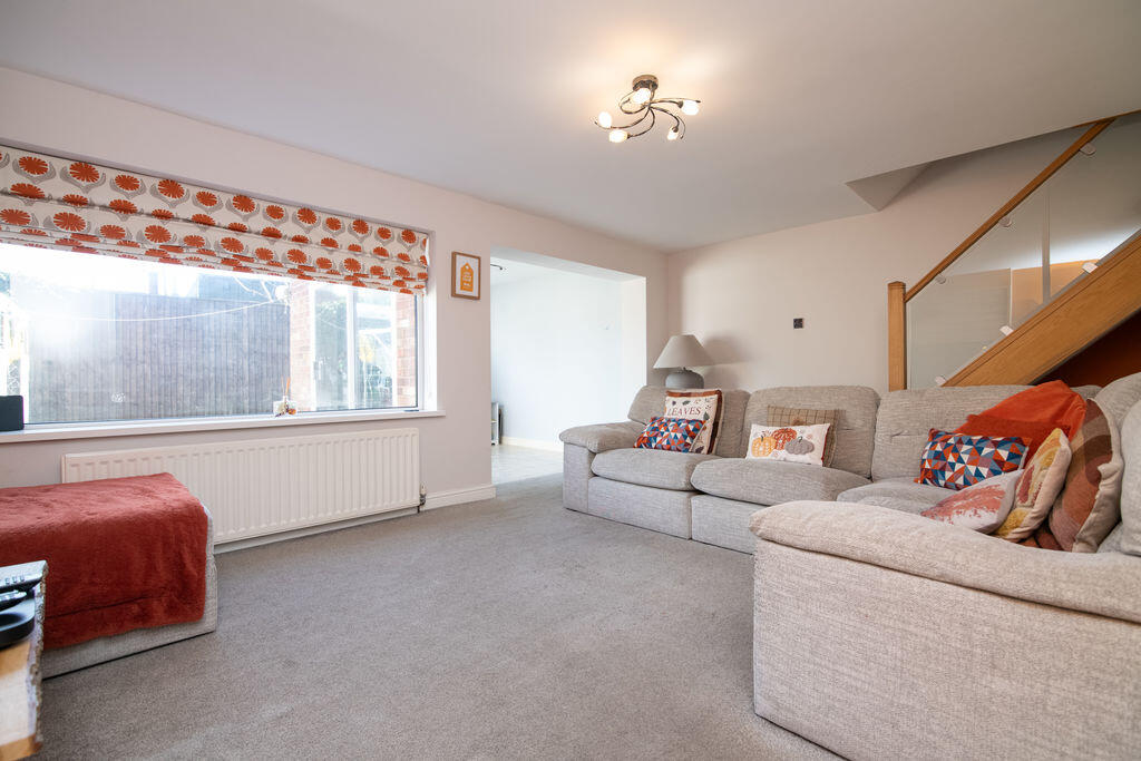 Additional image 9 of Stanway Gardens, West Bromwich