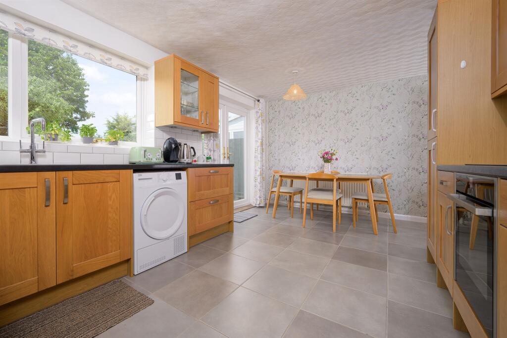 Upper Steeping, Desborough, Kettering - View 5
