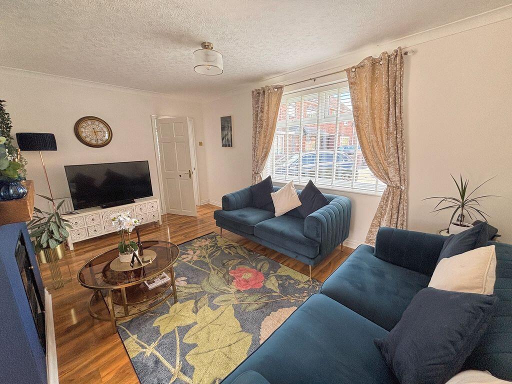 34 Cadnam Drive, Manchester photo 2