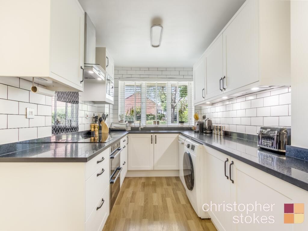 Brampton Close, Cheshunt, Hertfordshire, EN7 6HZ photo 4