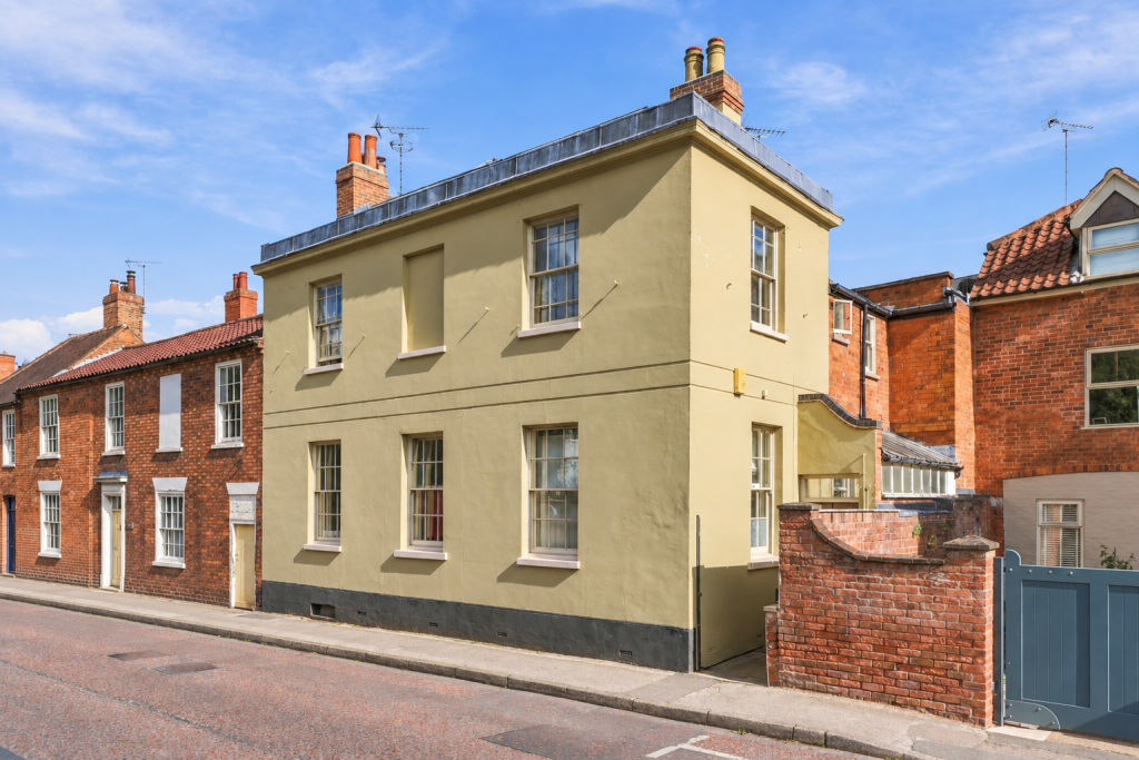 4-bed house on Grade II listed Georgian Townhouse, Westgate, Southwell, £950,000