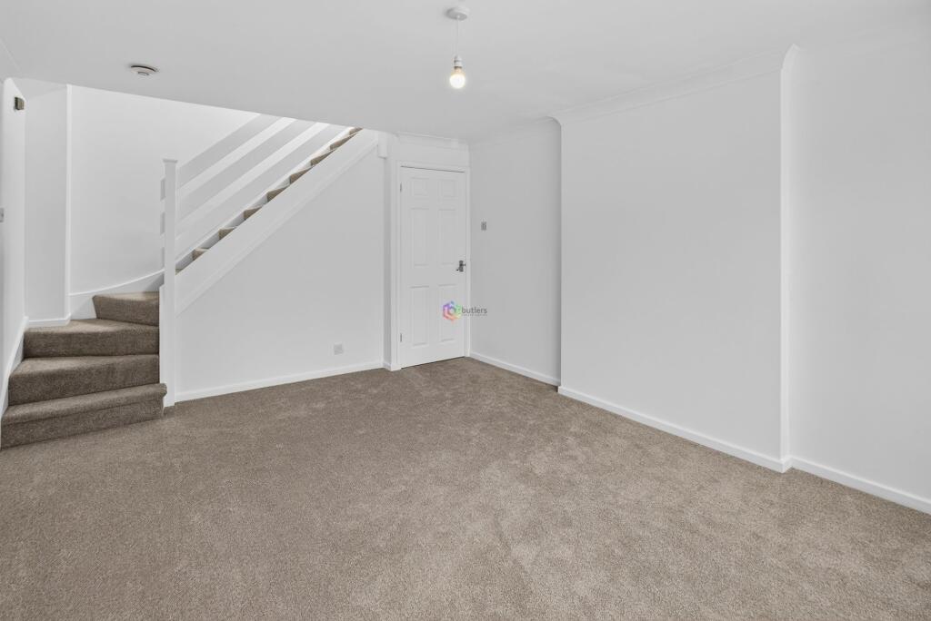 House in Sheffield, Halfway - View 2