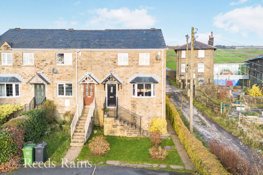 3-bed semi-detached on Old Mill Ridge, Wadsworth, Hebden Bridge, HX7, £270,000
