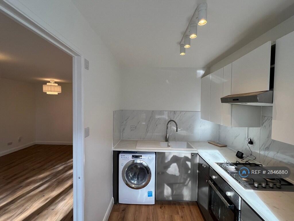 Main image of property: Waterfield Close, Belvedere, DA17