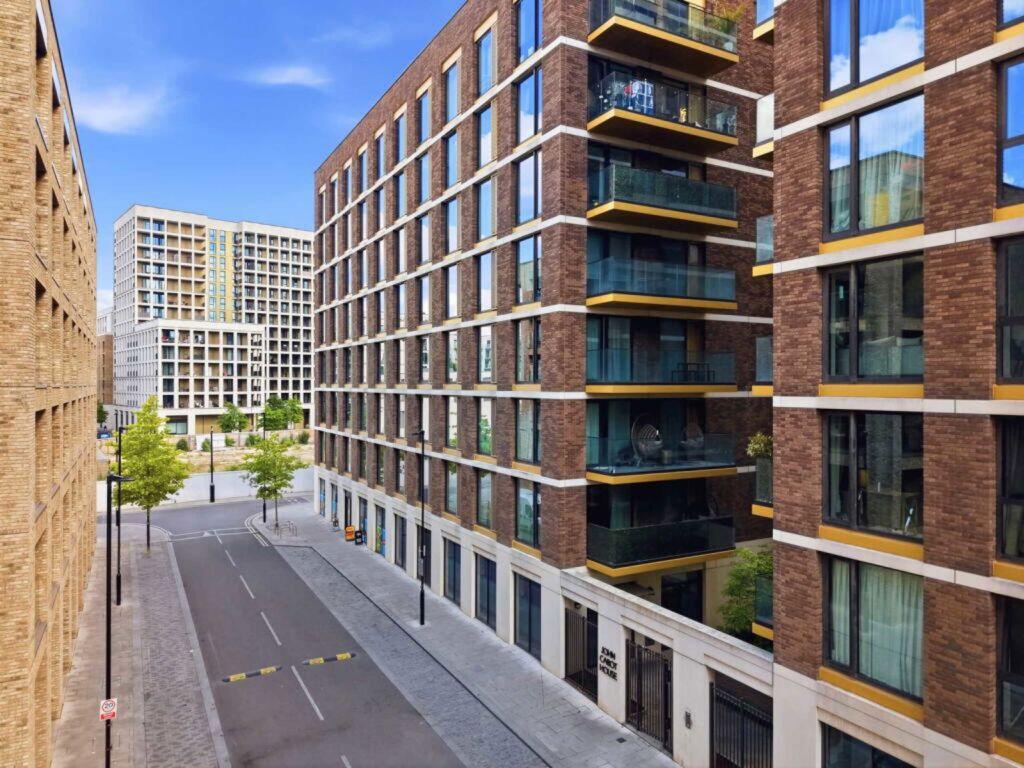 Main image of property: Clipper Street, Royal Wharf