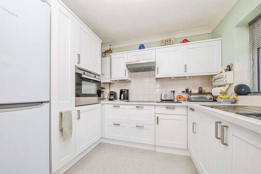 Bexley Avenue, Harwich photo 4