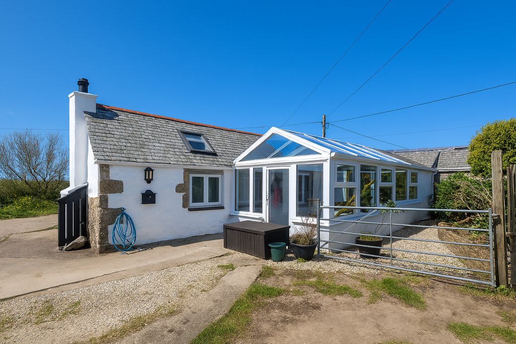 Main image of property: Sennen