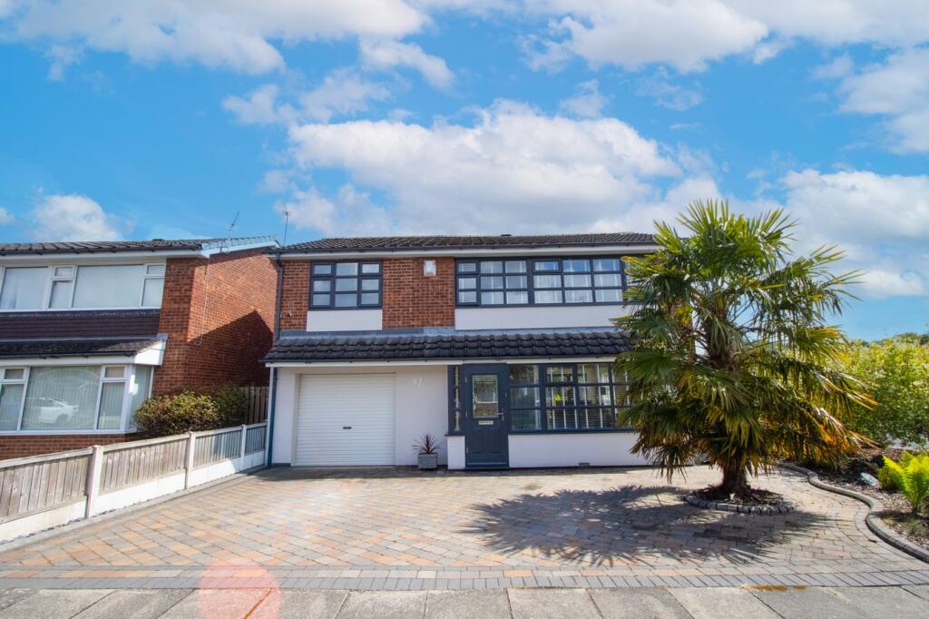 Main image of property: Howden Close, Bessacarr, Doncaster, DN4