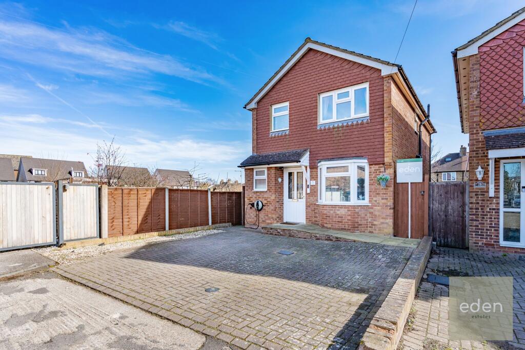 Main image of property: Brookfield Avenue, Larkfield, ME20
