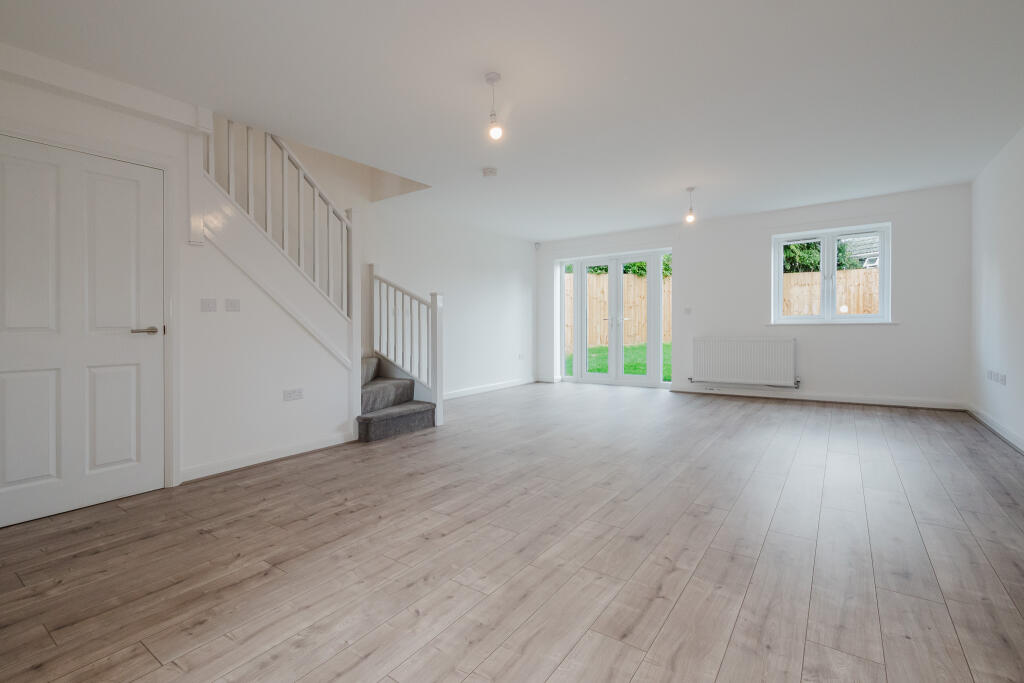 House in Bradford - View 4