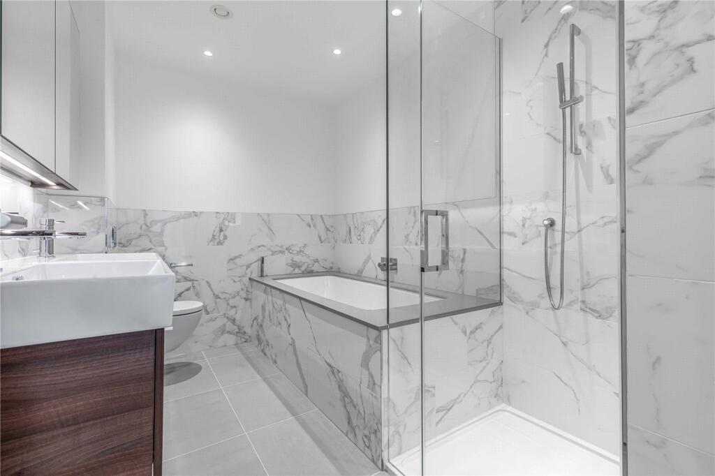 Apartment in Twickenham - View 5