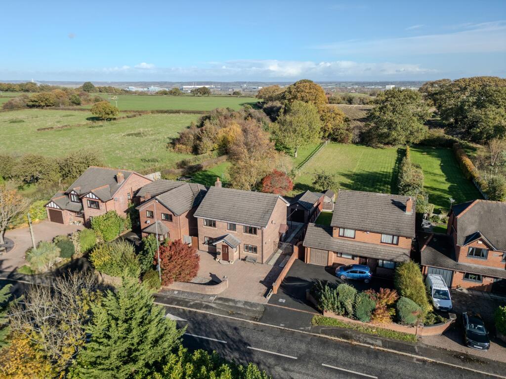 House in Ewloe Green, Aston Park, Hawarden - View 2