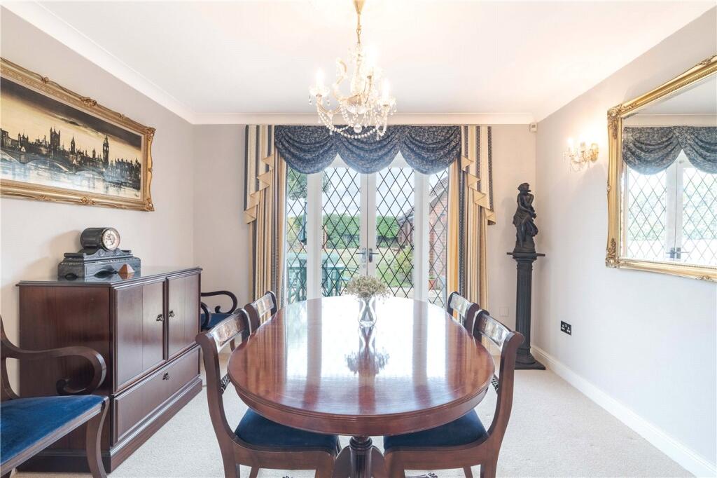 House in Corfe Mullen - More